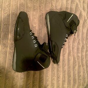 Alpinestars Sektor Shoes Size 9 in men.